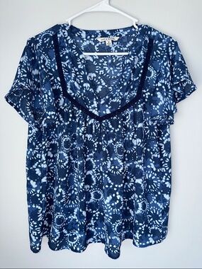 Zac & Rachel Navy Blue Floral Print V-Neck Top
